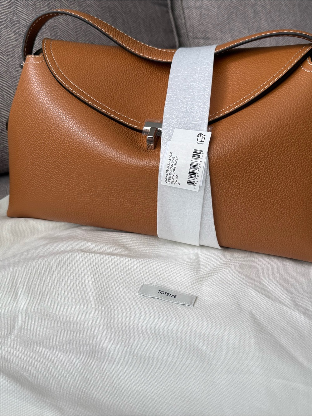 Toteme Cognac Leather Shoulder Bag - Picture 2 of 5